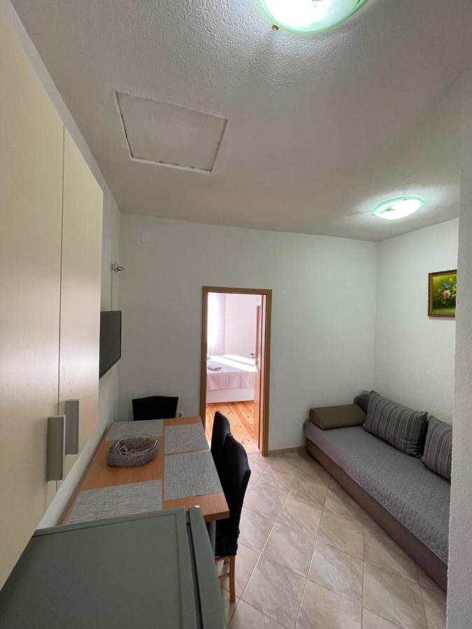 Ivan I Matej Apartments 布拉采 外观 照片