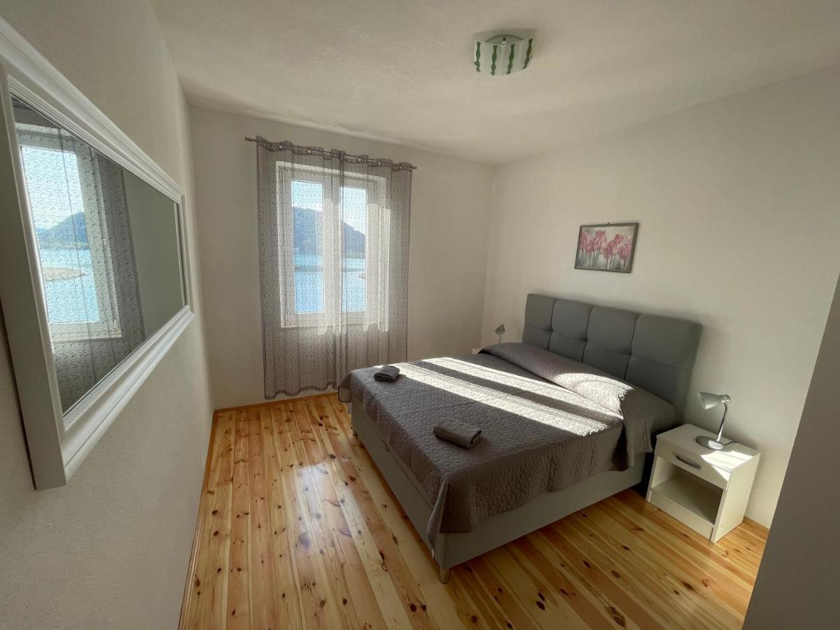 Ivan I Matej Apartments 布拉采 外观 照片