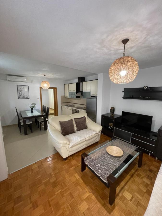 Ivan I Matej Apartments 布拉采 外观 照片