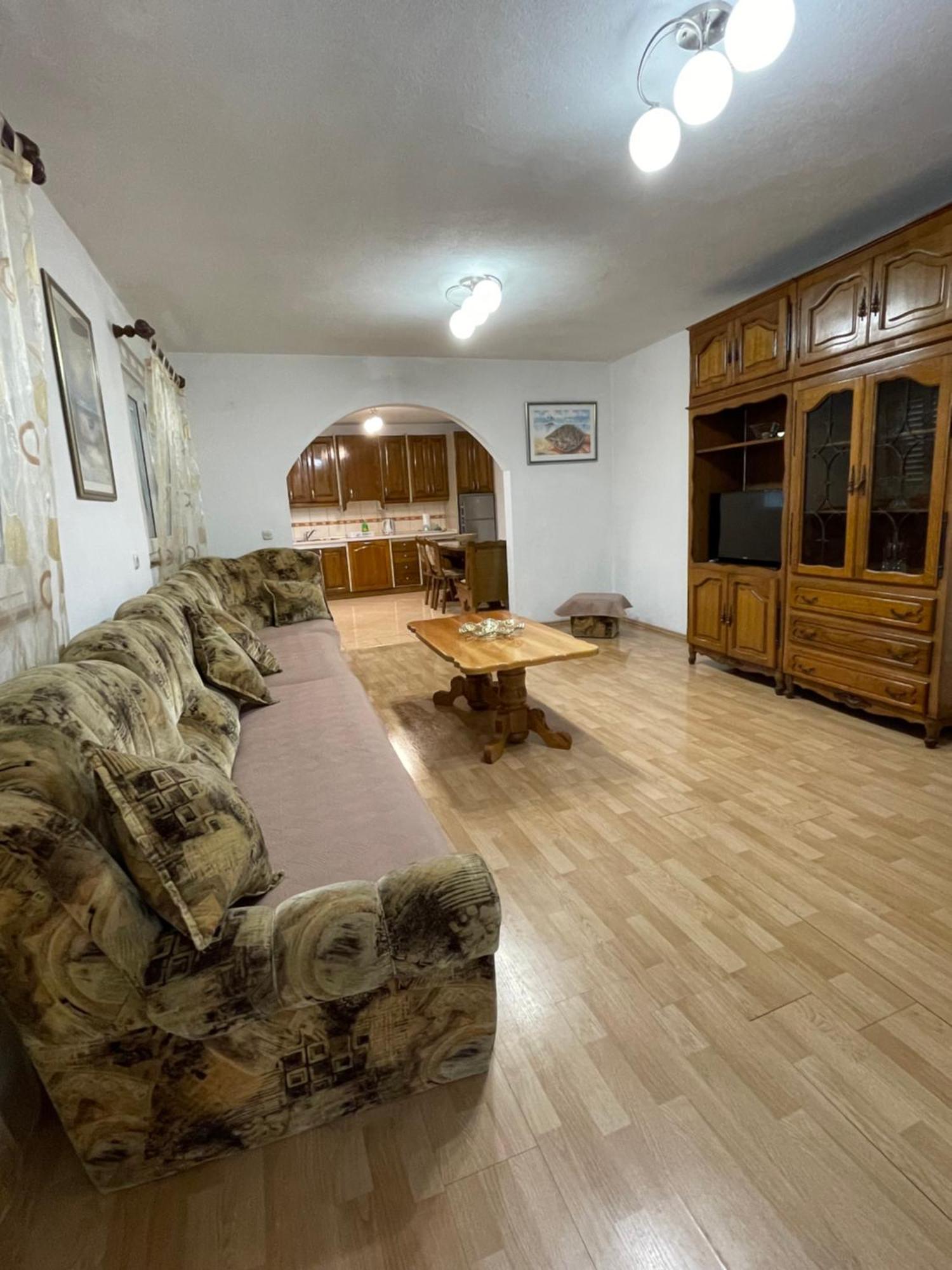 Ivan I Matej Apartments 布拉采 外观 照片