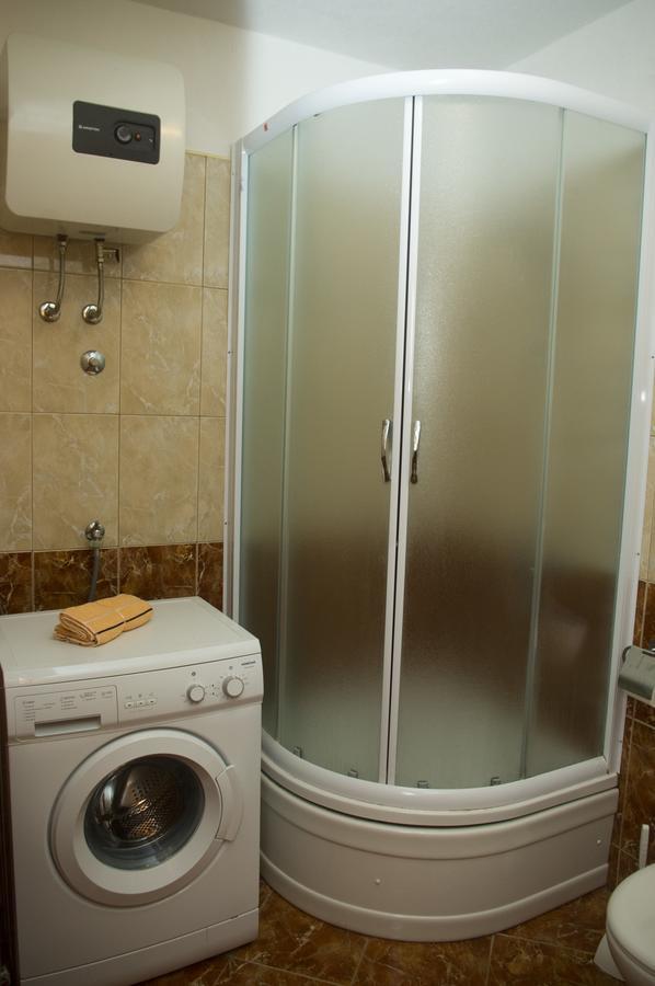 Ivan I Matej Apartments 布拉采 外观 照片